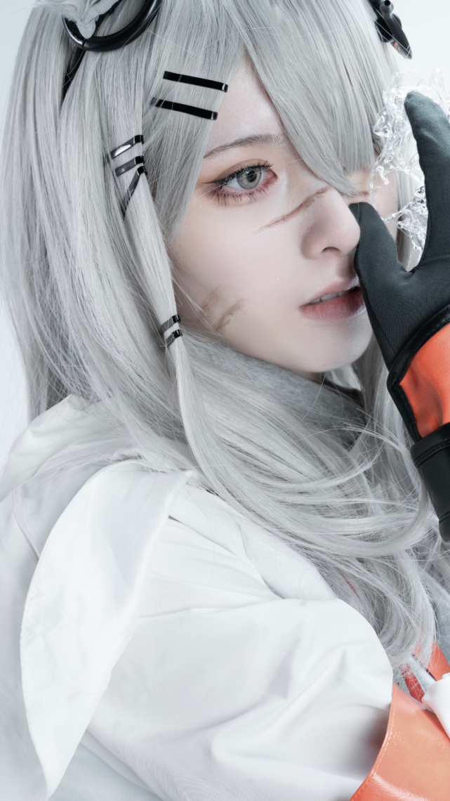 cos明日方舟三周年霜星cos正片爵冷