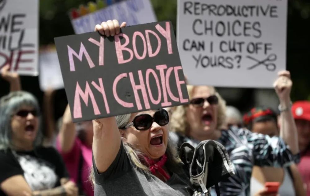 美国最高法院罕见泄密，拟推翻堕胎合法化