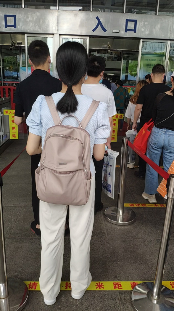 首都医科大学附属友谊医院黄牛陪诊挂号,实测可靠很感激!的简单介绍