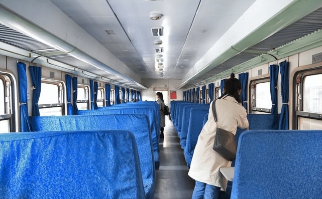 火车为何有17和19号车厢唯独没有18号呢看完涨见识