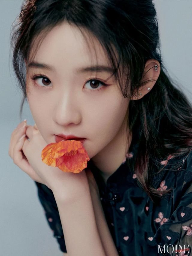 modemagazine|硬糖少女303张艺凡:轻舞飞扬的青春