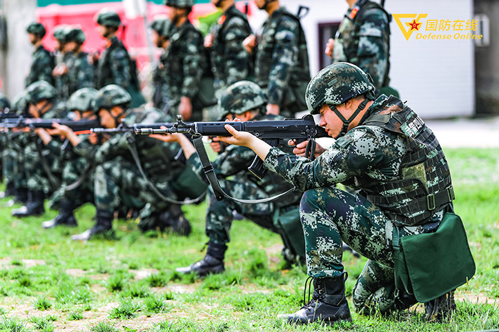 多图直击丨武警南充支队火热练兵场_腾讯新闻
