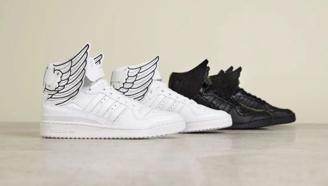 三叶草"翅膀鞋"4.0 刚刚发售!_腾讯新闻