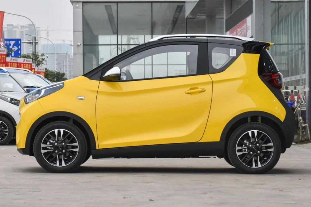 好看好开的代步车顶配94万续航408km带你看奇瑞小蚂蚁