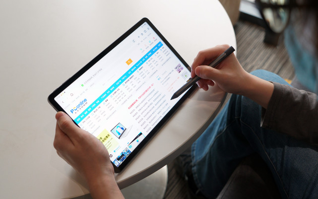 办公娱乐两兼顾vivo首款平板电脑图赏