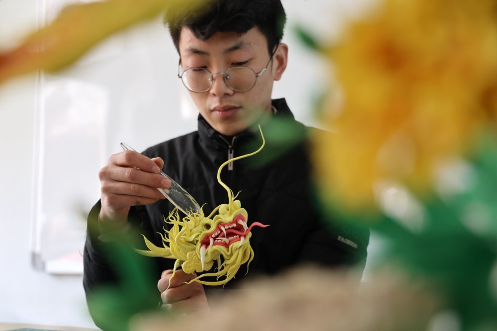 青年手艺人匠心传承面塑艺术