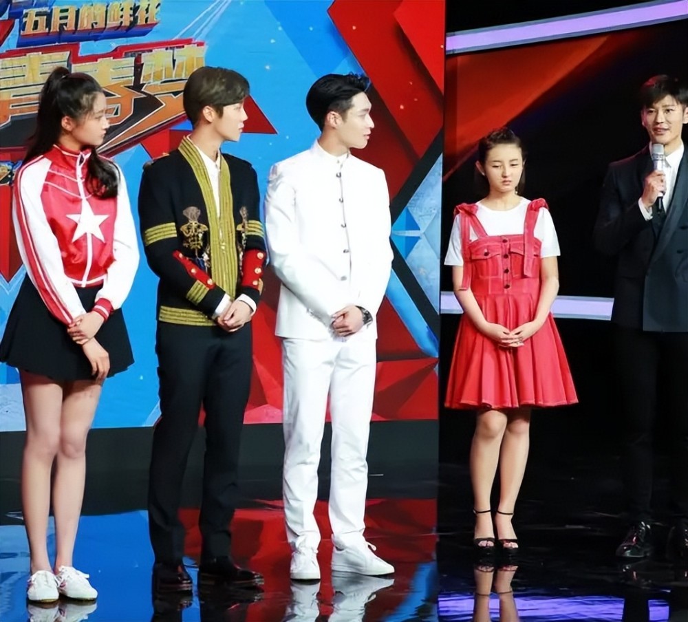 关晓彤和鹿晗站一起也太养眼了,虽然俩人身高没差多少,但挺般配插图2