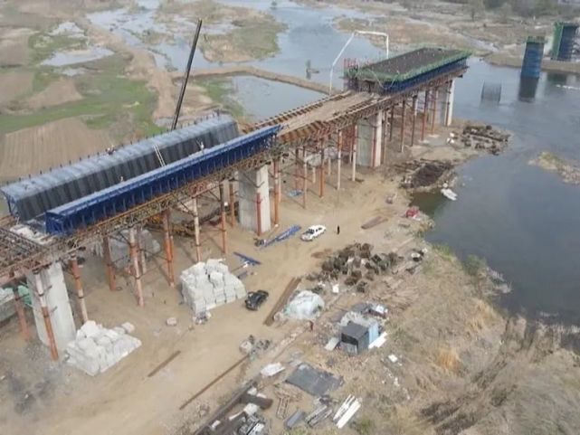 步入新阶段沈白高铁抚顺段浑河特大桥开启上部构造施工
