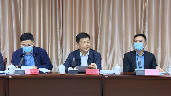 座谈会现场(央广网发 盐城市委办供图)参观黄海湿地博物馆(央广网发