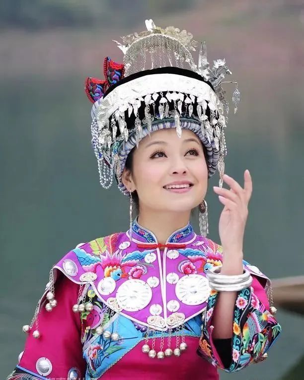 苗族歌后阿幼朵新歌首发,带你走进《康养安顺》