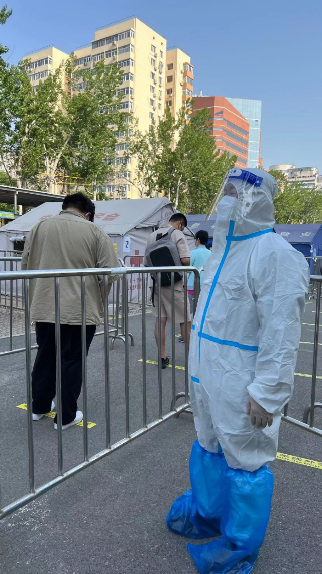 包含北大人民醫(yī)院、豐臺區(qū)代排隊掛號，讓每個患者輕松看上病的詞條