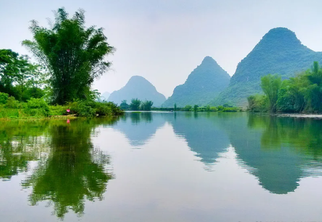 生肖属羊的朋友,他们是一个活的比较自我的人,平时在生活中自信自尊心
