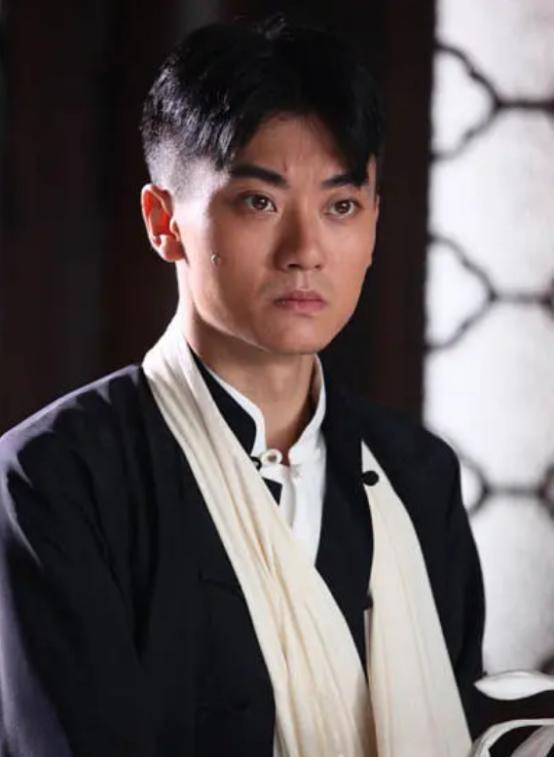 陈月末:机械专业毕业,29岁进军演艺圈,如今被称为"男版baby"