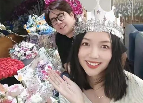 和老公聶磊結婚9年育有兩女的張梓琳,一家四口幸福甜蜜,記得聶磊曾