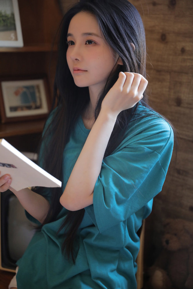 美女套图专辑931演员秦杉清纯无敌期待大火