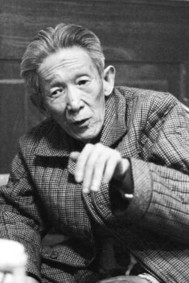 力挺郭德纲骂同行,被"藏"28年娶6任老婆,评书大师金文声多传奇