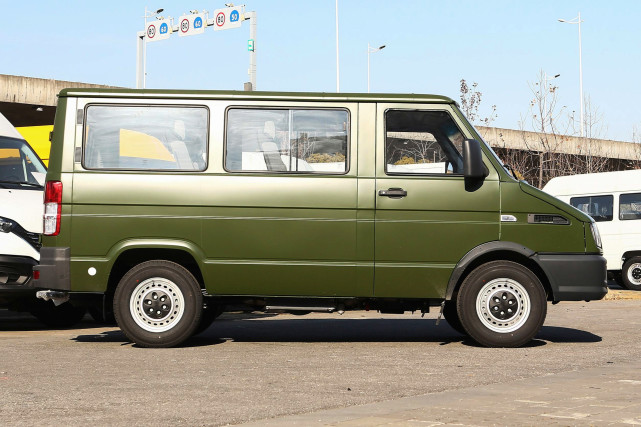 说到"依维柯",在国内的乘用车领域里绝对是"扛把子"的角色,特别是他的