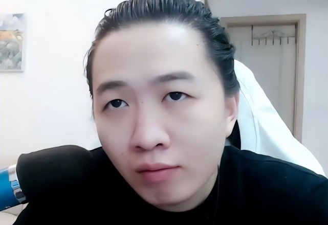 被德华战队零封,耀扬不服,自称天赋异禀:我相当于2个职业选手