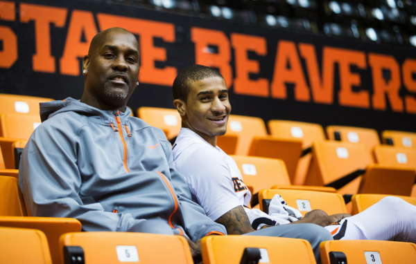 那个"大嘴"加里·佩顿竟然有个儿子在打nba?