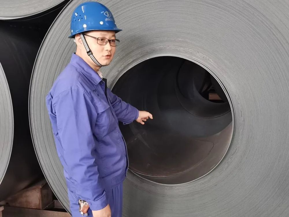 奋斗者正青春甘肃青年五四奖章获得者罗晓阳