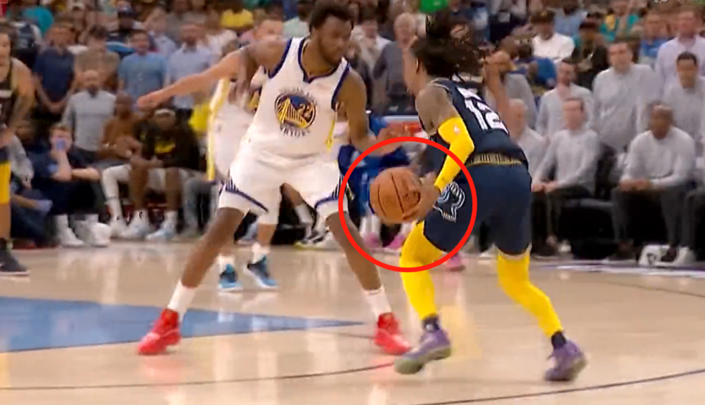 的确有些偏的过分了,g1的那个边线球,g2的莫兰特关键球翻腕不吹等等