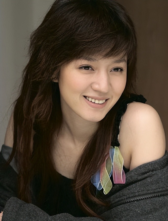 郭京飞与鲍莉相识1个月闪婚婚后育有一子比姐夫陆毅强