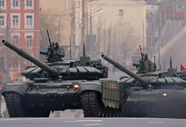 俄军在顿巴斯陷入消耗战，乌克兰宣布将大举反攻，战局将被逆转？新概念英语2在线阅读