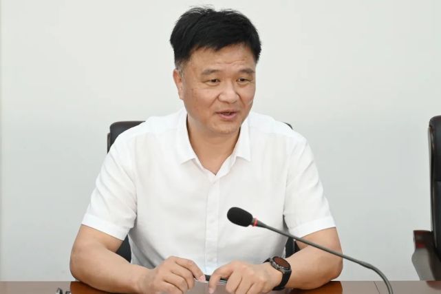 闽清县委常委,政法委书记洪波一行到闽清县检察院调研