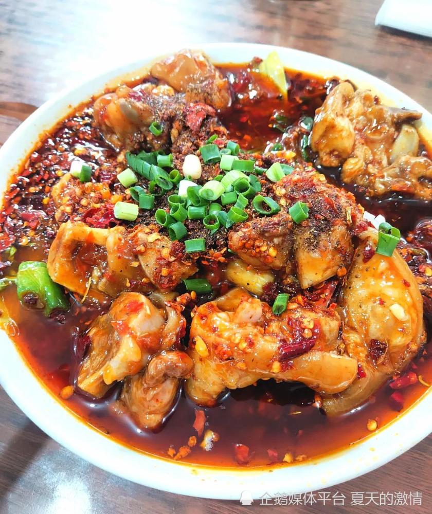 重庆干饭人强烈推荐麻辣蹄花地道的山城小菜馆价廉味美