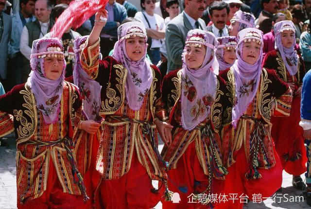 维吾尔族人可以听懂土耳其语 腾讯新闻