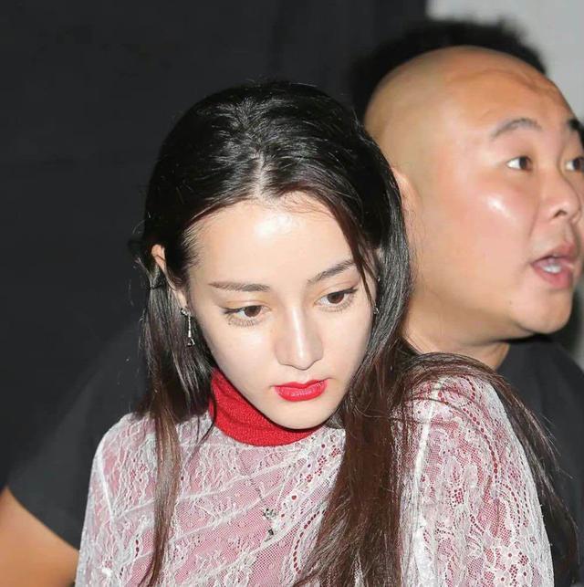 鼻子山根真的越 高 越好看吗 看了热巴的生图 我发现我错了 五官 山根 鼻子 迪丽热巴 面部 眼妆