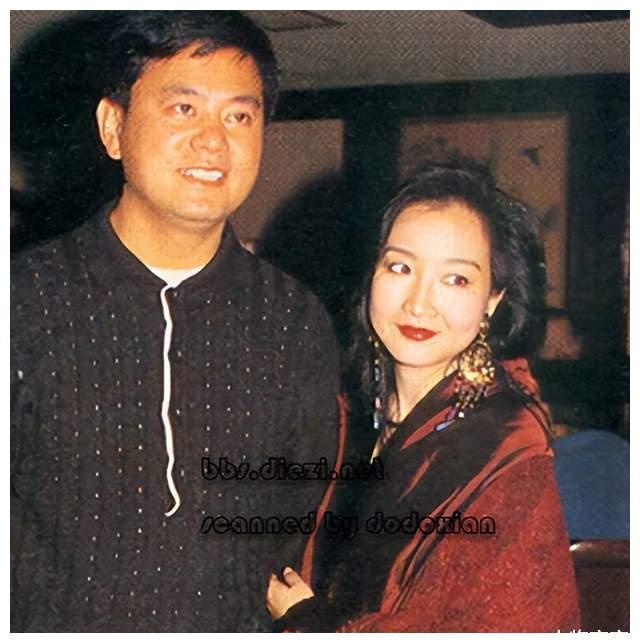 相守43载恩爱不减,自认老婆0缺点,陈百祥与黄杏秀的爱情太神仙