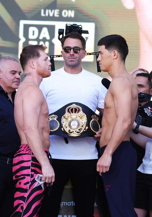 赛前称重!阿瓦雷兹:我喜欢挑战,像往常一样我会赢