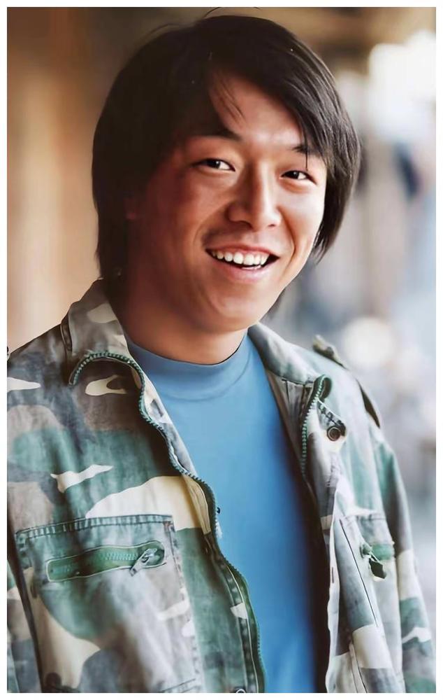 黄渤直播关闭打赏功能坦言大家挣钱不容易网友点赞干得漂亮