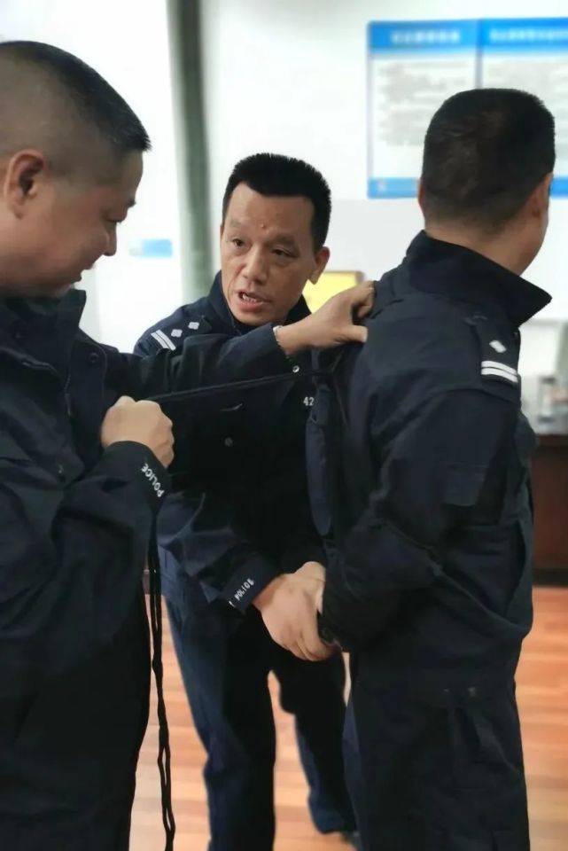 【法警大队】依法能动履职 保障办案安全