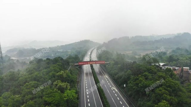 在高速公路这块,衡阳还将有以下动作:建设衡永高速,常祁高速,白南高速