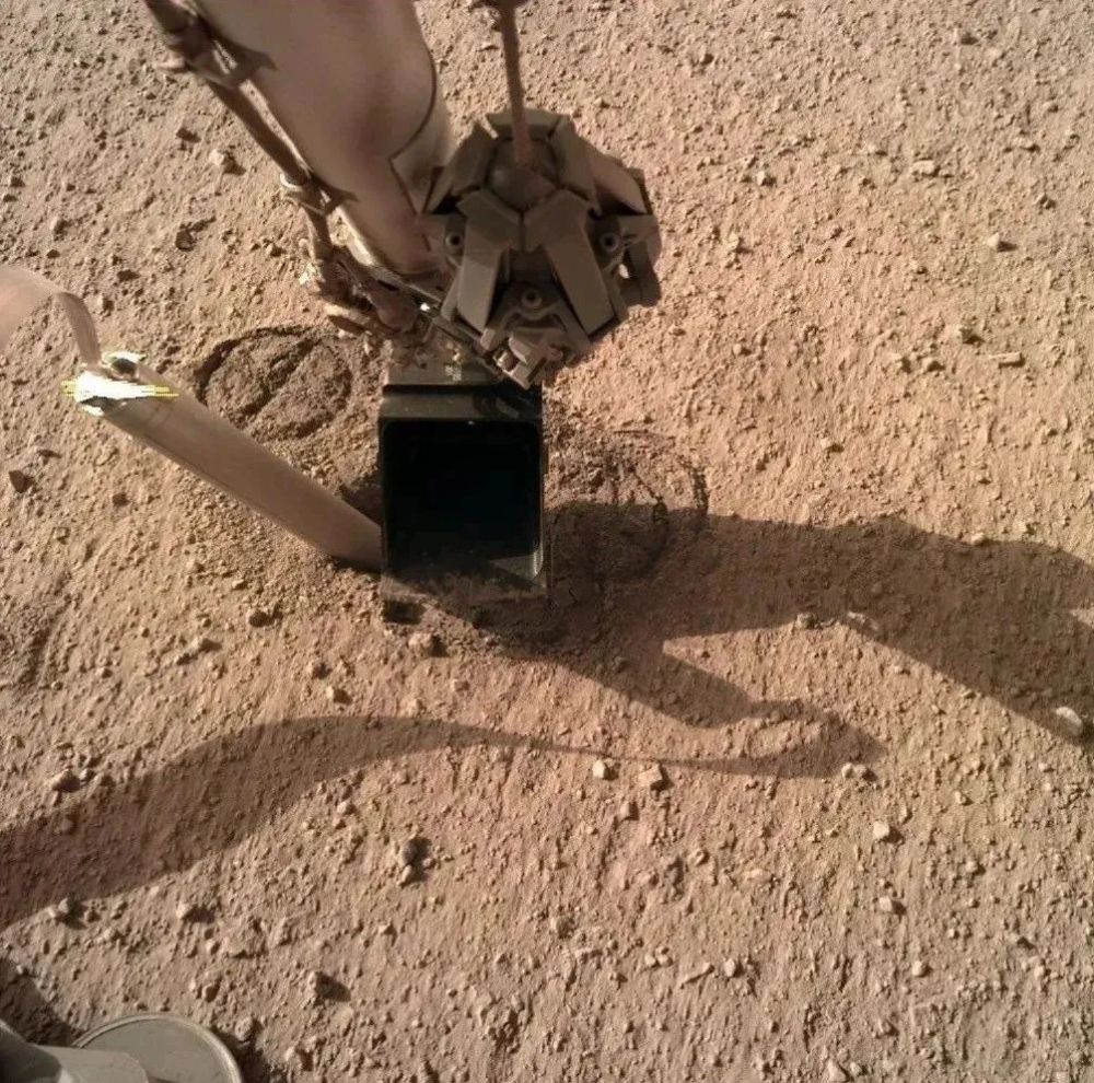 嫦娥五号重大发现来了！月壤可作为催化剂，将CO2和水变飞船燃料英语故事绘本大全
