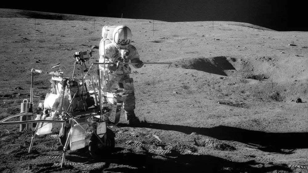 嫦娥五号重大发现来了！月壤可作为催化剂，将CO2和水变飞船燃料英语故事绘本大全