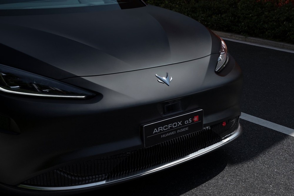 为极致体验而生极狐阿尔法S全新HI版如何诠释属于未来的智能汽车？