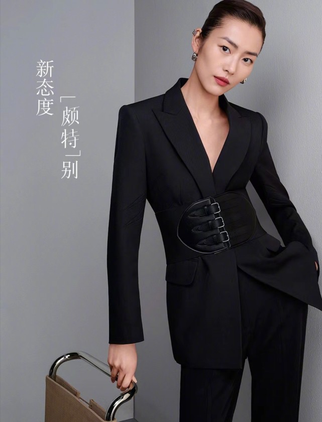 刘雯的颇特品牌代言宣传图,每一张都在审美上,网友:每一套都不敢尝试