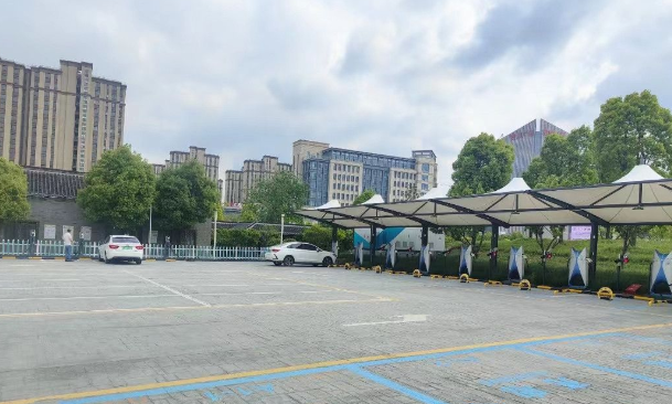 扬州珍园停车场图片