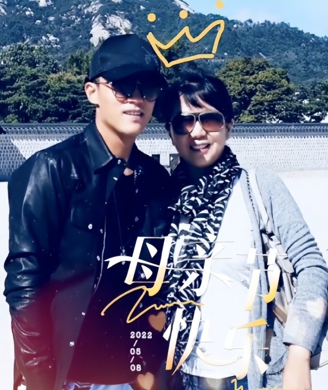 杜淳母亲节罕见晒妈妈母亲时尚温柔曾拒绝在婆婆和妈妈里出镜