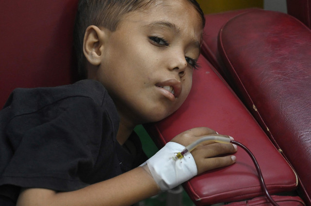 早安世界世界地贫日关爱地贫儿一起向未来