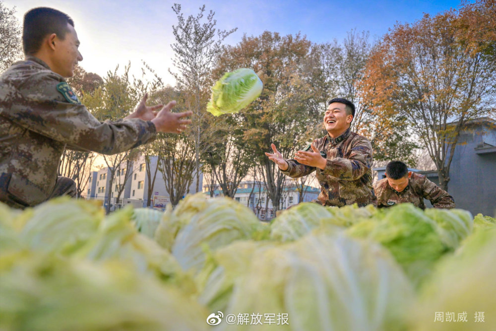 “兵妈妈”进军营，走近最可爱的人关于复活节英语对话