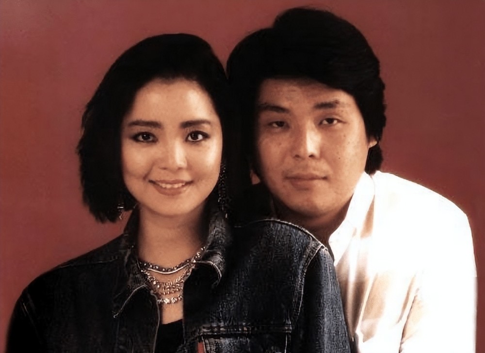 被成龙伤害,一生未嫁的邓丽君凭什么成为新中国最有影响力的女性_腾讯