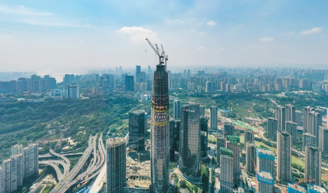 重庆739米高楼开工图片