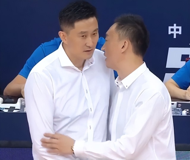 官宣！刘维伟正式出任青岛队主教练 刘传兴有望回归CBA联赛_腾讯新闻