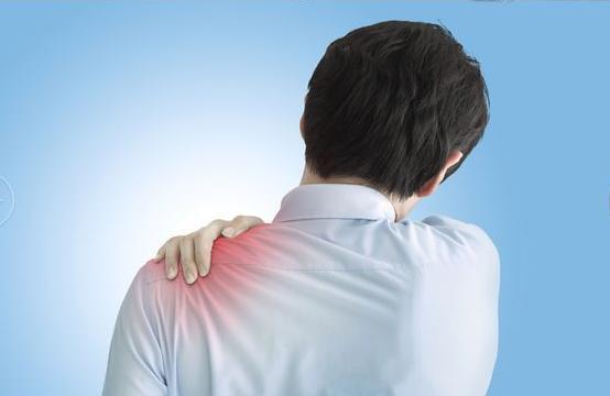 肩膀畏寒怕冷酸疼一定要注意了!可能是肩周炎的表现