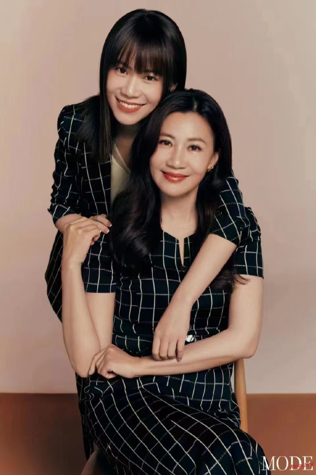 陈炜 张思乐母亲节主题大片