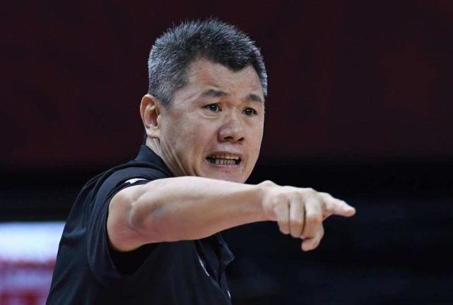 首钢的雅尼斯,浙江男篮的刘维伟,深圳男篮的邱彪,青岛男篮的吴青龙